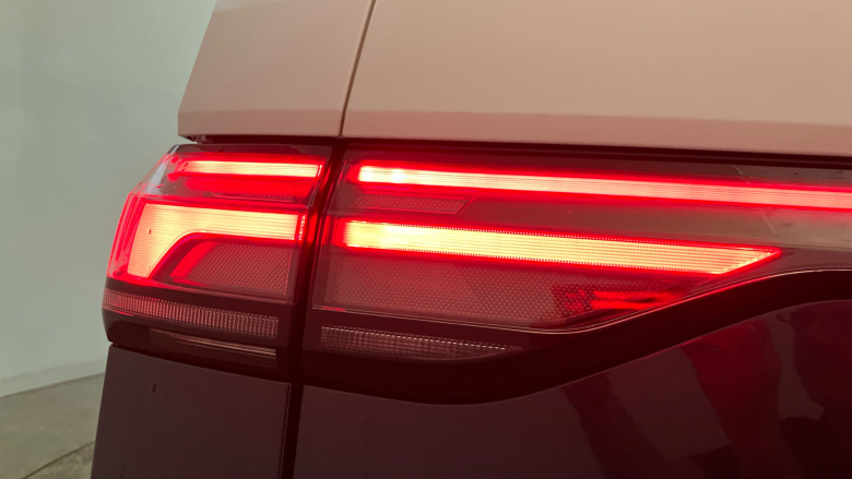 Volkswagen ID. Buzz 150kW 1ST Edition Pro 77kWh 5dr Auto Electric Estate